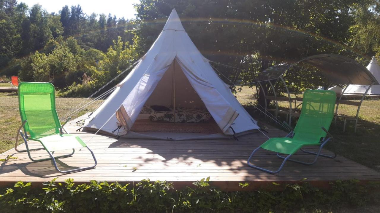 Glamping Fluffy Horns - Glempings Pukainie Ragi Hotel Plieņciems Buitenkant foto